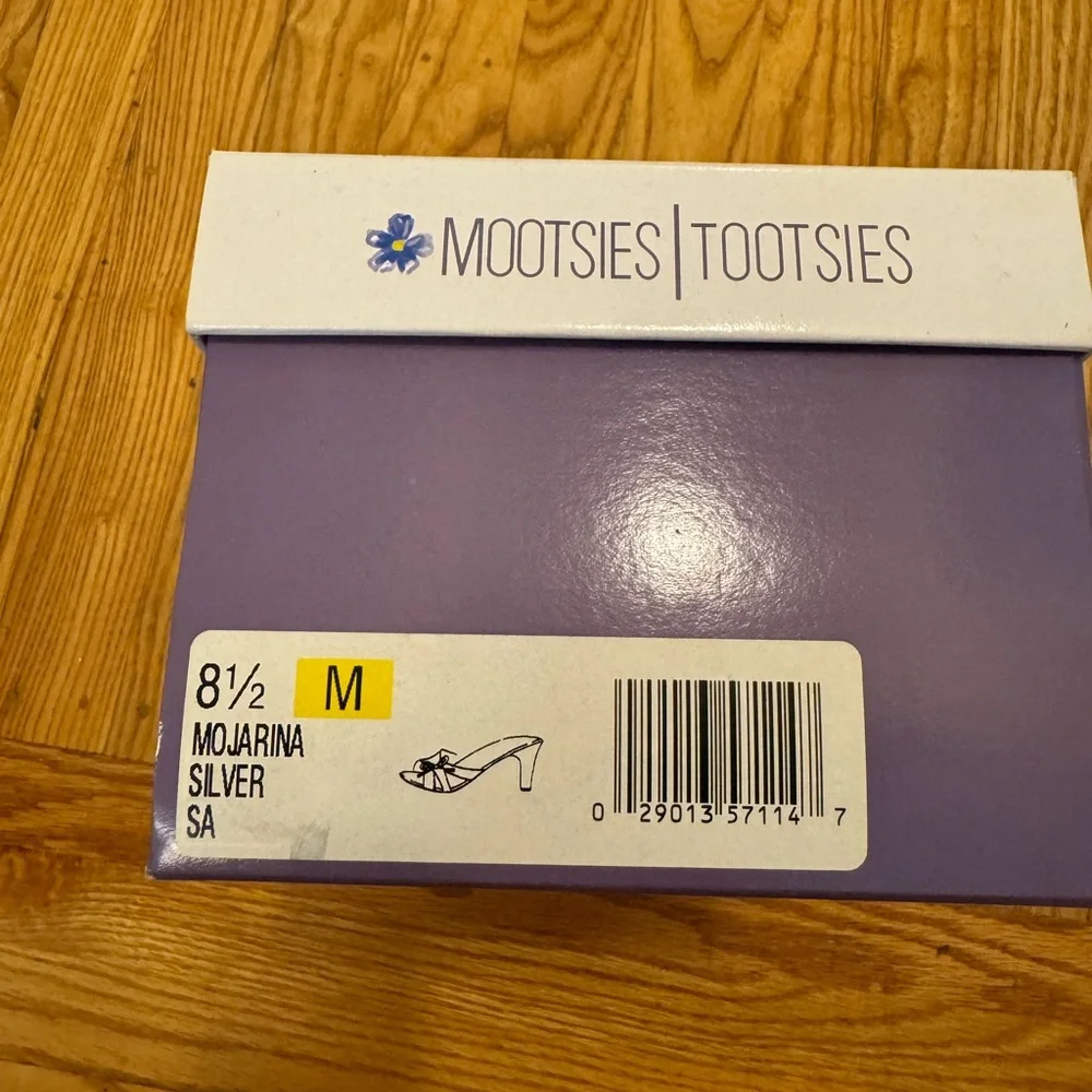 Mootsies Tootsies Silver Heeled Sandal, Sz 8.5 - Picture 3 of 6